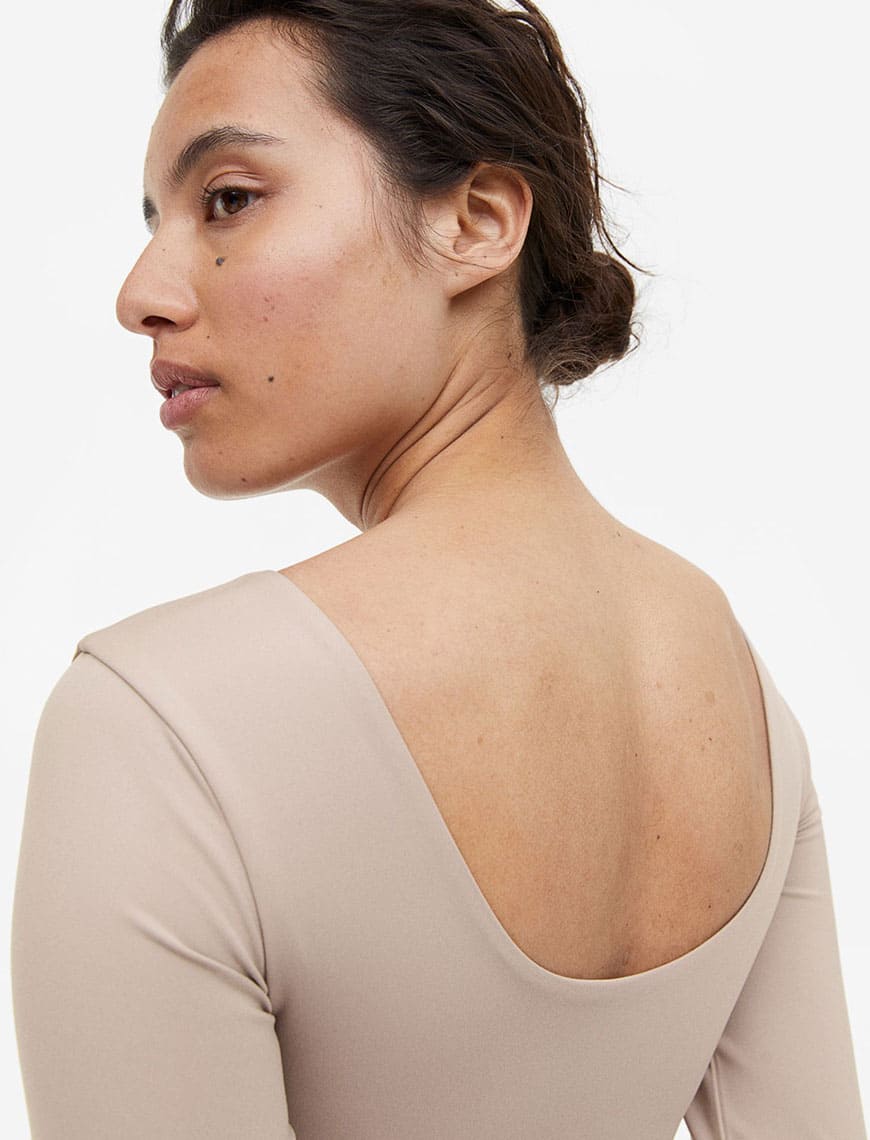 Long Sleeved Sports Crop Top- Buy Mongo-Themed yoga fashion Online | mongo