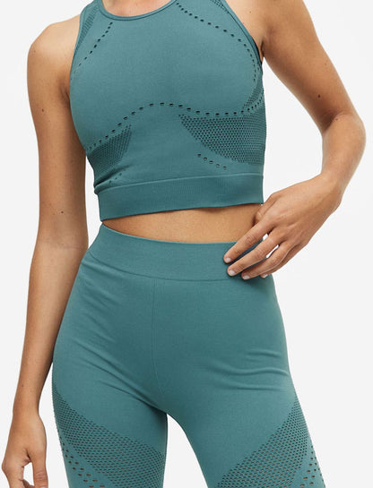 Seamless Cropped Sports Top- Buy Mongo-Themed yoga fashion Online | mongo